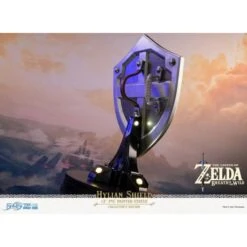 Legend Of Zelda: Breath Of The Wild - Hylian Shield - Collectors Edition With Led Stand [Nintendo] -Figuras Maquetas Tienda legend of zelda breath of the wild hylian shield standard edition ver nintendo 1 29