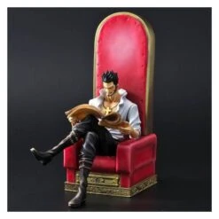 One Piece - Dracule Mihawk Premium Bandai Limited [One Piece Archive Collection]