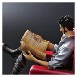 One Piece - Dracule Mihawk Premium Bandai Limited [One Piece Archive Collection] -Figuras Maquetas Tienda one piece dracule mihawk premium bandai limited one piece archive collection 1 2